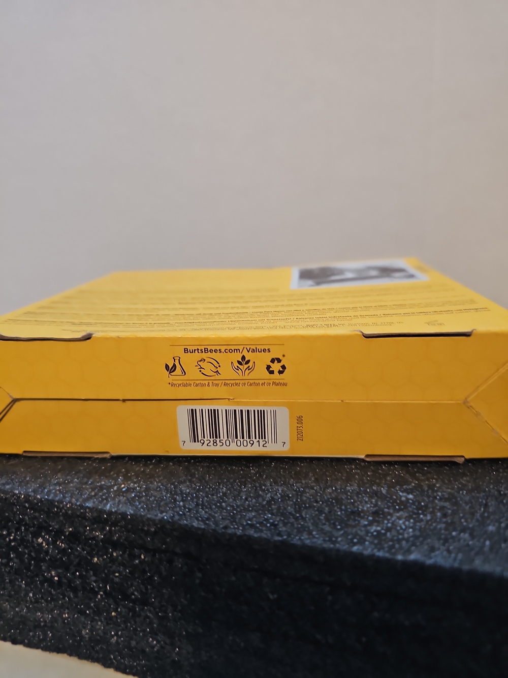 Burt's Bees Tips and Toes Kit - Picture 4 of 4